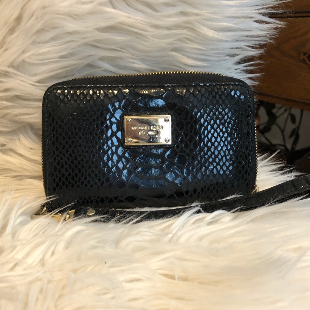 Michael Kors Wristlet